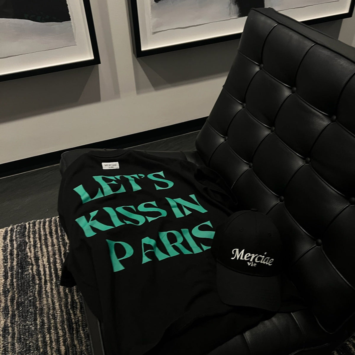 Let's Kiss in Paris Tee (Black)